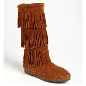 Minnetonka fringe boots